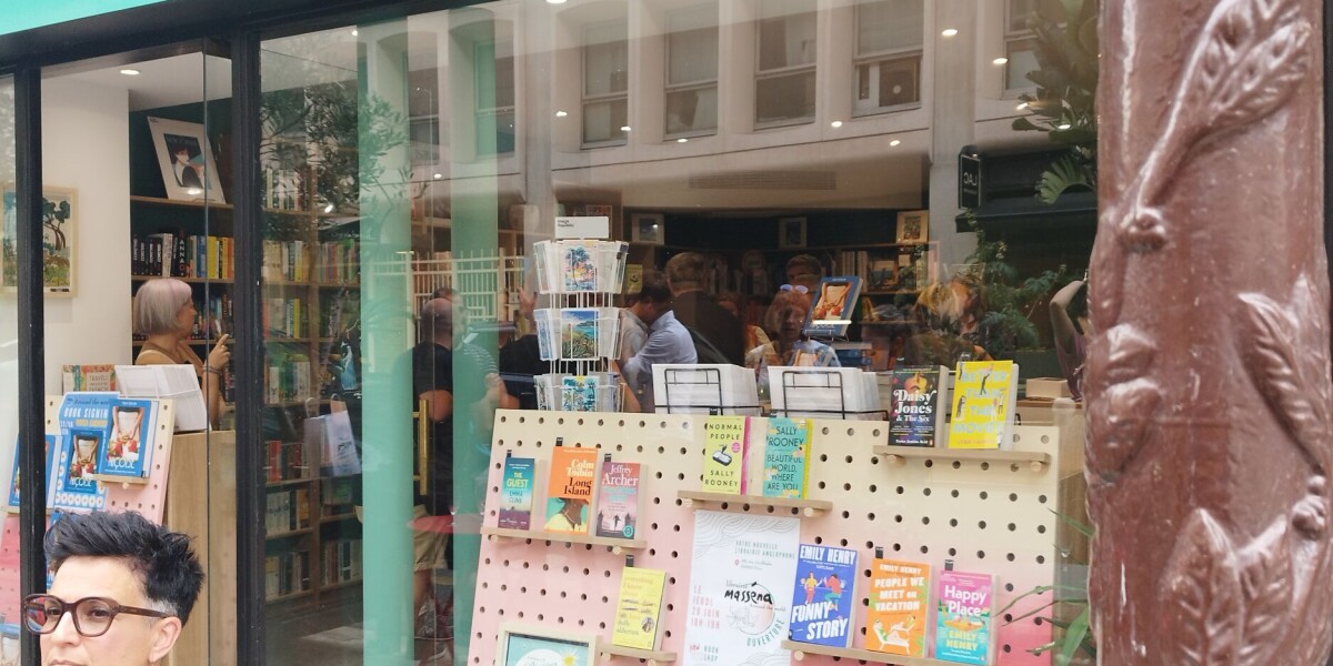 Rocketing sales lead to new english bookshop in nice