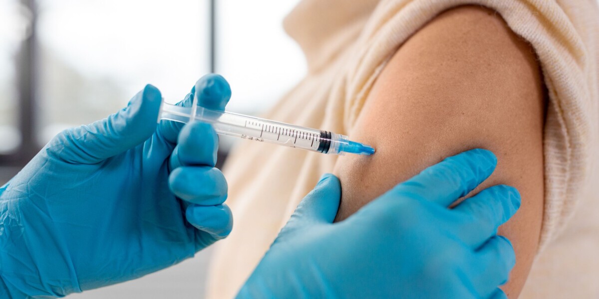 Are mpox (monkeypox) vaccines available in france?