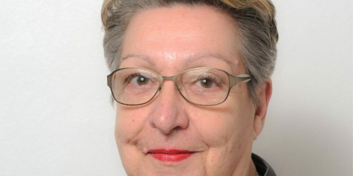 Far-right french candidate 'took local mairie worker hostage at gunpoint'