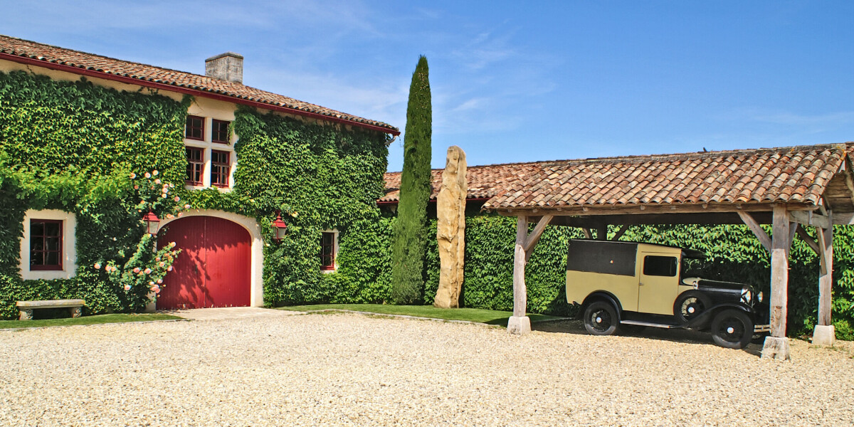 Does my uk vehicle need to be registered to remain at french second home?