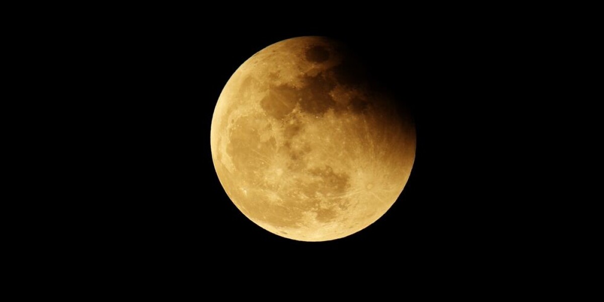 How and when to best see the lunar eclipse from France
