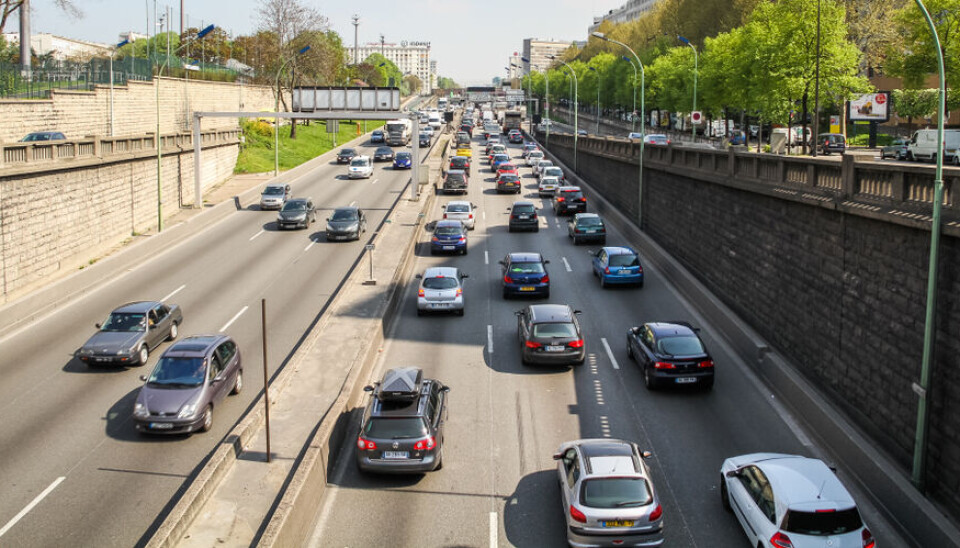 Traffic Sharing Paris Ring Road Introduces New Car-Sharing Lanes to Reduce Traffic and ...