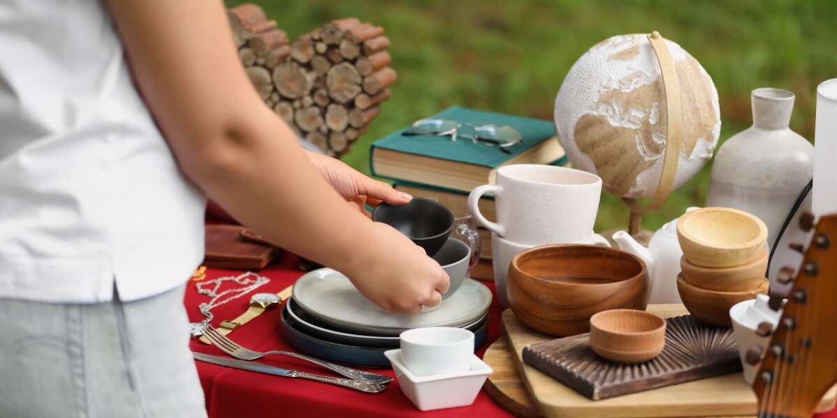 What are the rules for garage sales in france and is tax due?