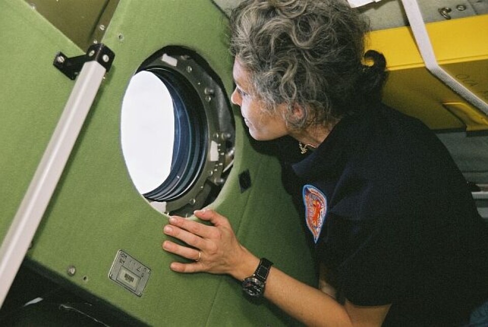 © CNES/HAIGNERE Claudie, 2001