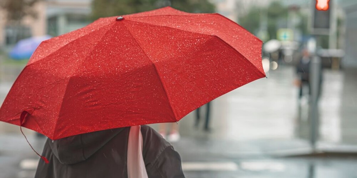 French weekend weather forecast October 25 - 26: temperature drop and rain
