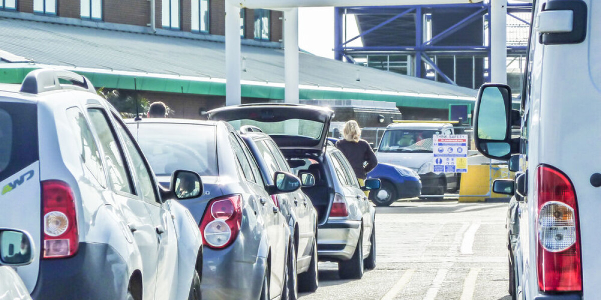 Facial recognition set to replace passports for britons travelling from france