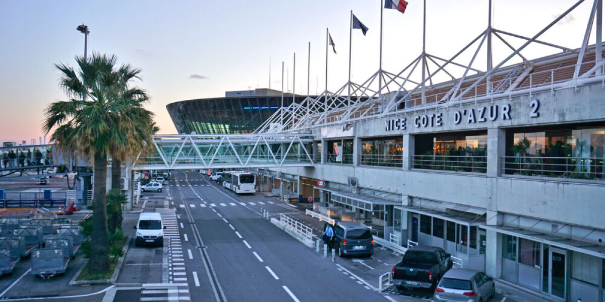 Traffic Control Design Near-miss at Nice Airport: Air traffic controller defends colleagues ...