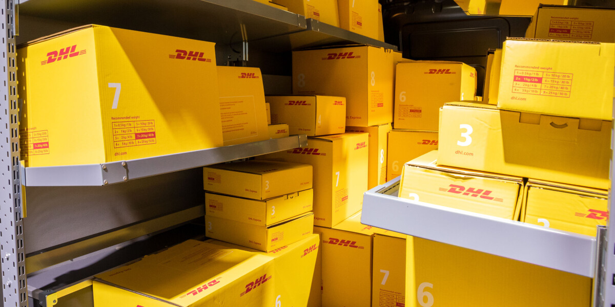 Dhl suspends high-value deliveries to us from france