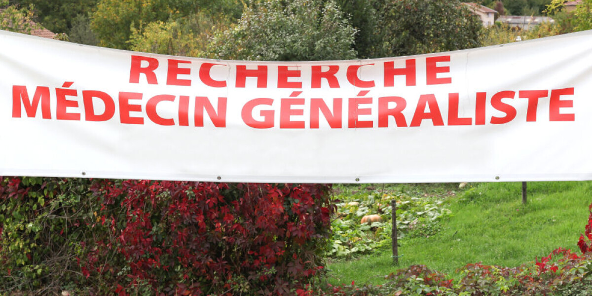 French mps back plan to make new doctors set up in underserved areas