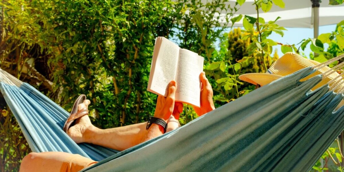 August reading recommendations: books about France in English