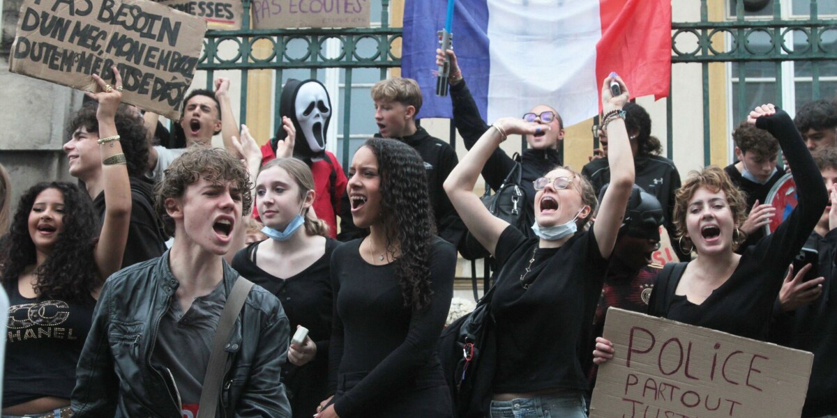 Help Card School France protests October 6, 2026: school closures and strike disruption