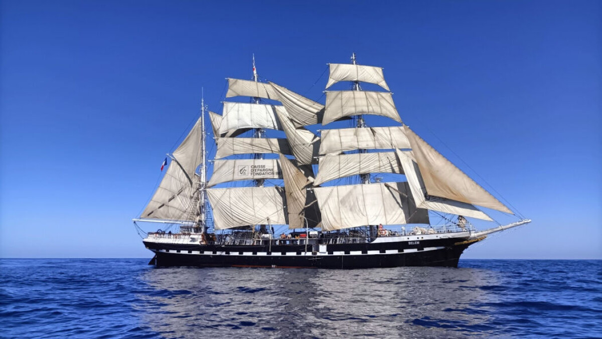 FRANÇOISE CHAMPEAUX Beryl's Sailing Ship Discover the Français at the Bordeaux Wine Festival FRANÇOISE